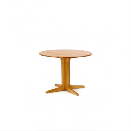 Chartwell Pedestal dining table, round